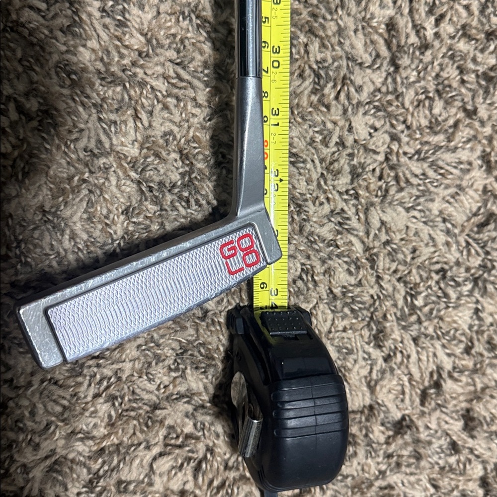 Titleist Scotty Cameron GOLO Putter with Silver and Red - Picture 12 of 12